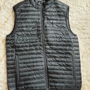 Eddie Bauer Men's Dark Gray Puffer Vest